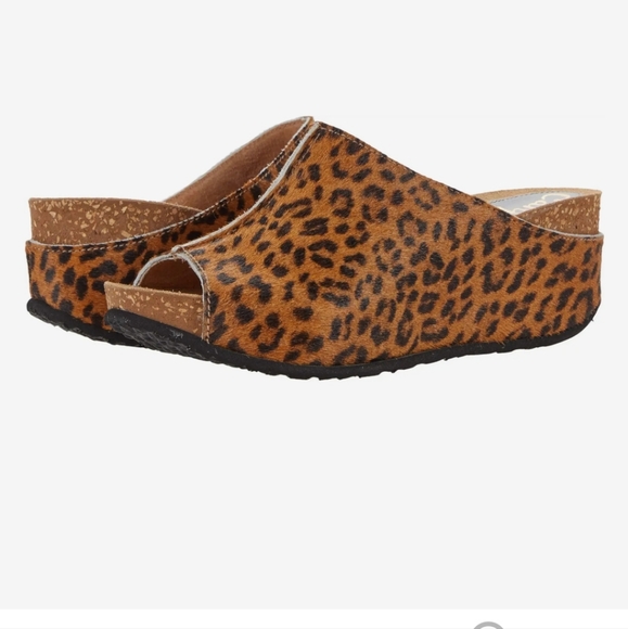 Californians Vintage Collection Shoes - California Vintage Collection Wedge Slip-ons Size 9